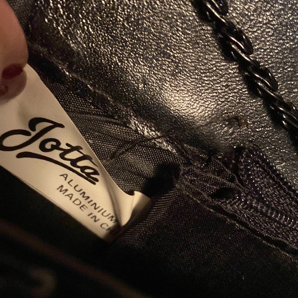 Black Sequin clutch bag w/attached chain for holiday season date. Nice size bag! - Picture 10 of 10